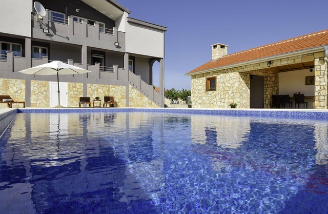 Wonderful private villa with private pool, WIFI, A/C, TV, terrace, pets allowed and panoramic view