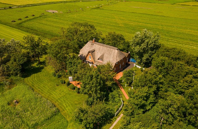 Wonderful vacation apartment in a romantic thatched house