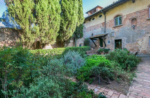 Wonderful villa for 4 people with A/C, pool, WIFI and parking