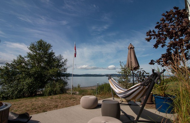 Wonderful Waterfront Family Home in Powell River~ Outstanding Views!