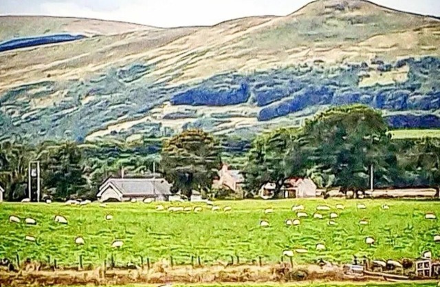 Woodfired Hot Tub Experience for 2 - Perth and Kinross - The Wee Stay