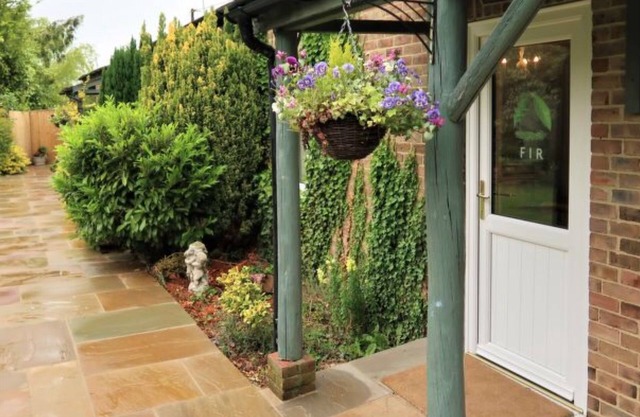 Woodhouse Holiday Cottages, 3 Adjacent Holiday Lets . Ash Cottage