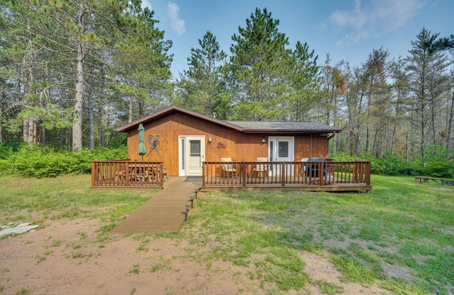 Woodland Cabin w/Fishing, ATV & Snowmobile Trails