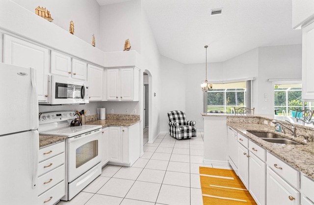 Woodside Pool Retreat