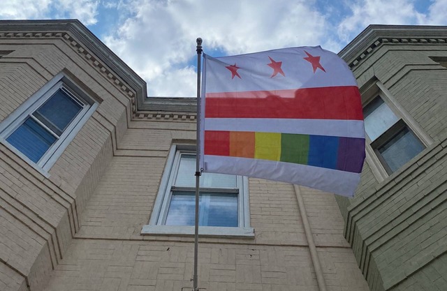 World Pride Central: Walk to restaurants, bars, clubs, park, Metro