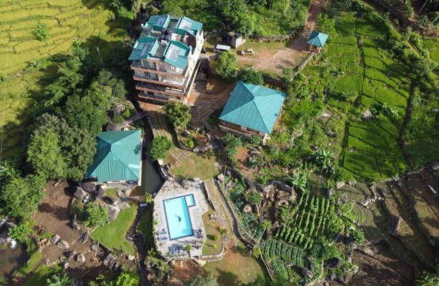 World's End Base Eco-Village
