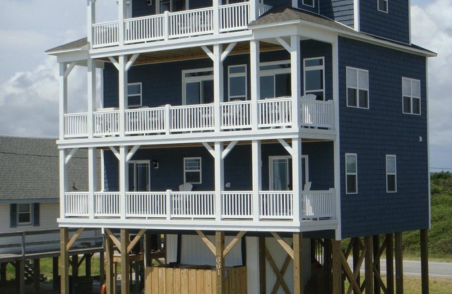 Wow! 5 Bedroom Beach Home with Elevator and Private Beach Access! Fabulous!