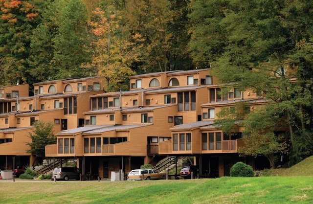 Wyndham Shawnee Village|1BR/1BA Full Balcony Suite