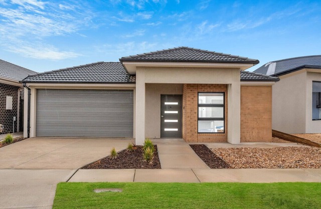 Wyndham Vale Retreat- Disability Friendly Accommodation- 4 Bedroom Holiday Home