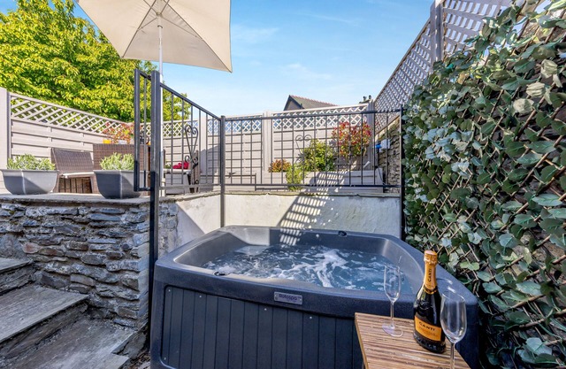 Y Nyth - One Bedroom House, Sleeps 2