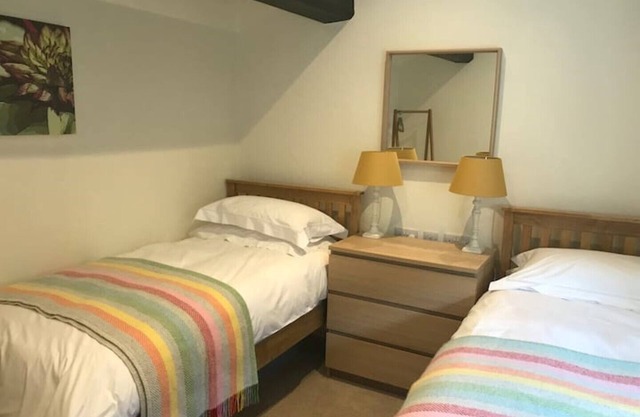 Yard House Cottage 1