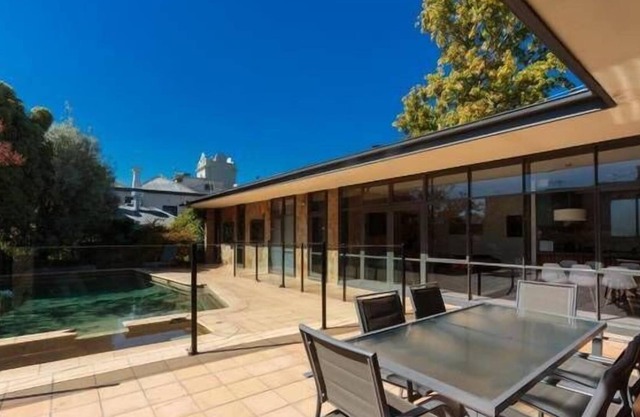Yarra Glen Grand Hotel