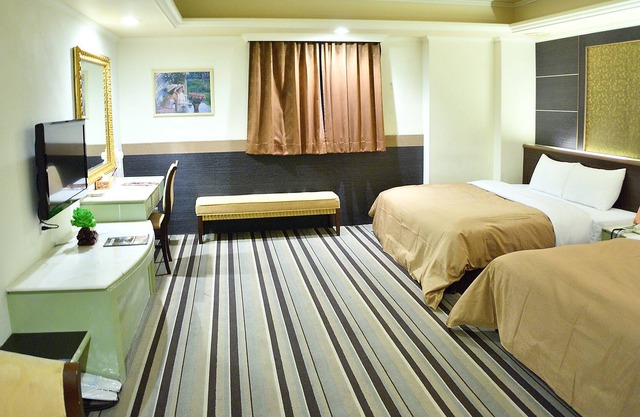 Ying Zhen Hotel