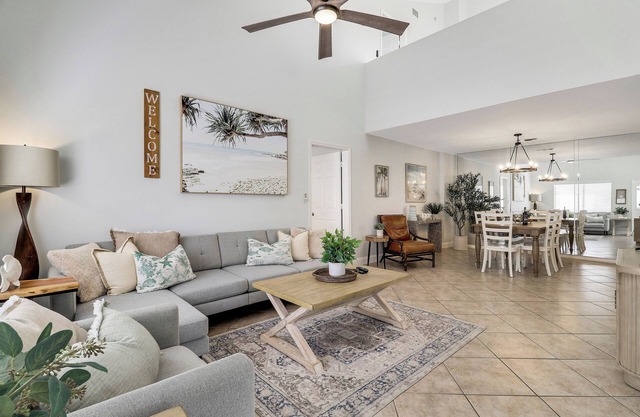 You will love it here! - large 2 story Condo, 3 min walk from beach