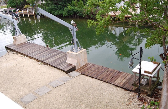 Your Best Fishing And Relaxing Experience! 2/2 Waterfront Home