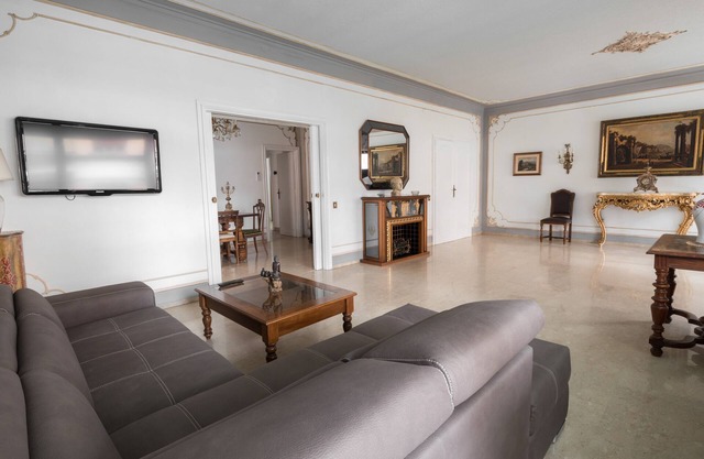 Your luxury palace within walking distance of the Vatican