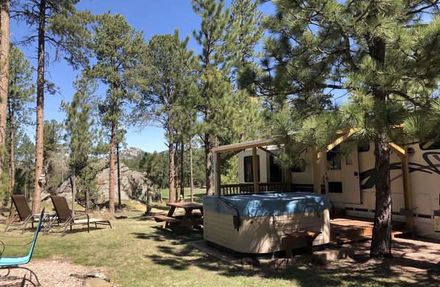 Your Oasis is waiting! Glamping with all the amenities. Cozy, private, relaxing.
