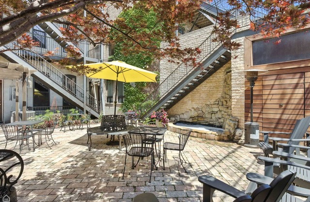 Your Own 8 Bedroom Private Inn and Event Space, Urban Garden Included