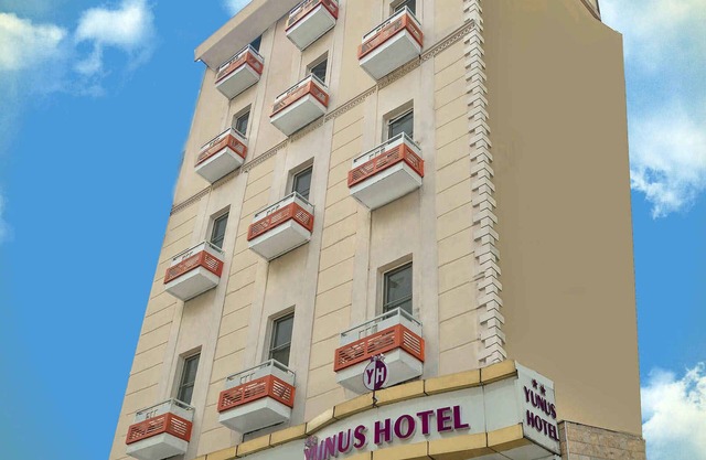 Yunus Hotel
