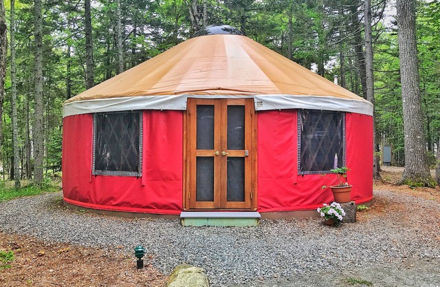Yurt Glamping on the Quiet-side of Acadia National Park!