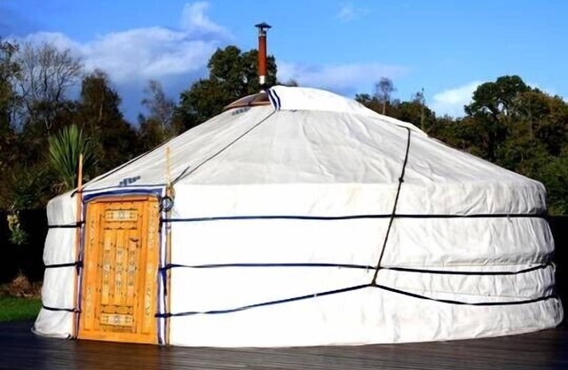 yurts near saint malo, sea, Mont Saint Michel and emerald coast