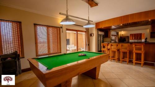 Zebula Golf and Wildlife Estate - Owl's Haven Pax 10 - Moi Signature Luxury villa