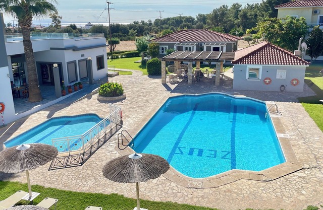 Zeus Hotel