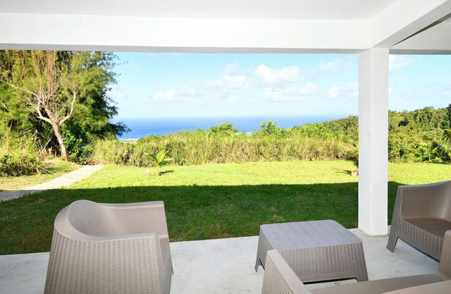 Zi Limon, house for a couple or up to 6 people with beautiful sea view