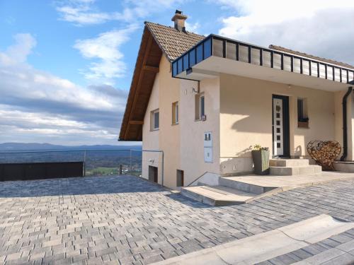 Zidanica-Vineyard Cottage Jakše