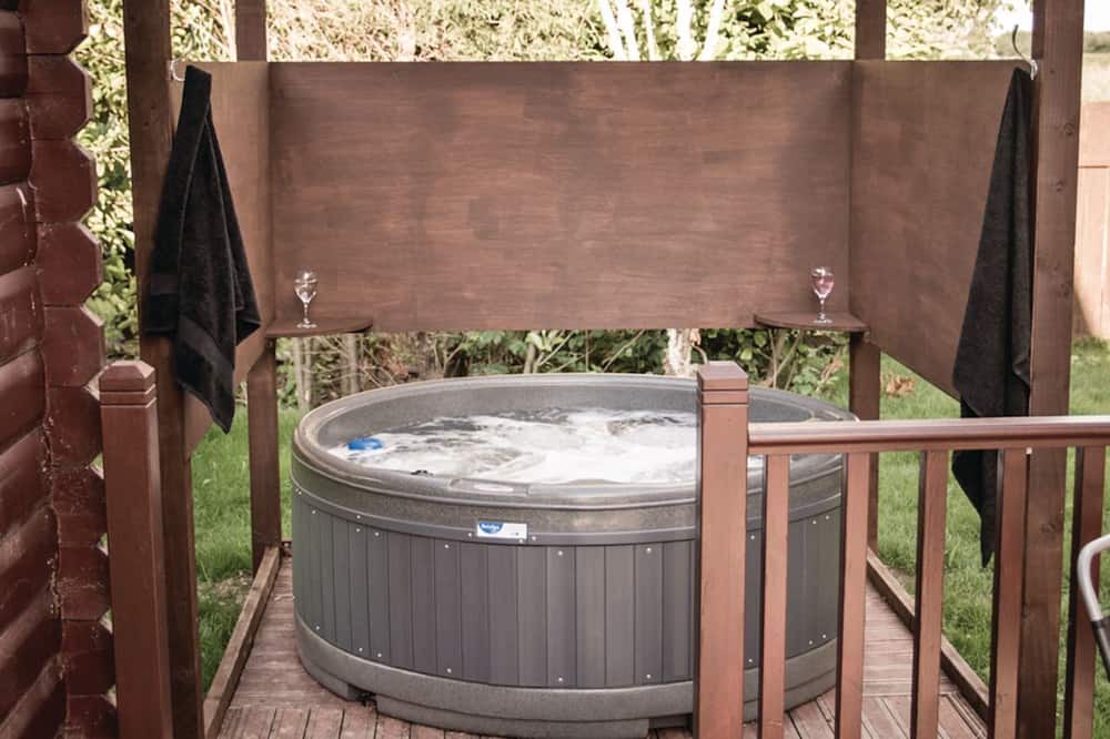 Aldbrough Cabin | 2 bedroom accommodation in Aldbrough