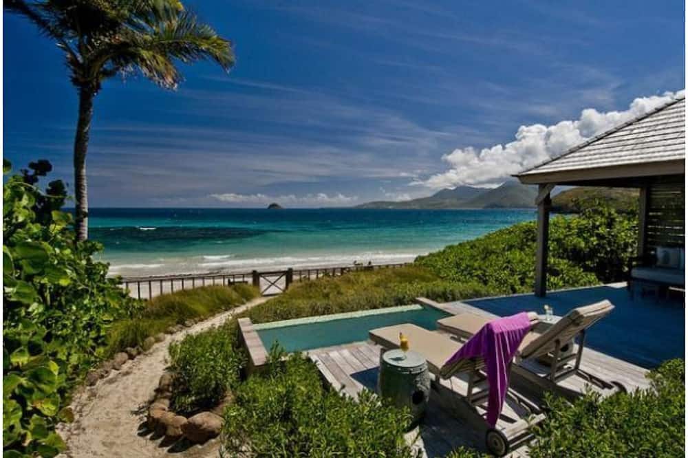 Frigate Bay Cottage | PRIVATE Luxury Oceanfront Beach Bungalow w Exclusive Club Resort Access & Tennis