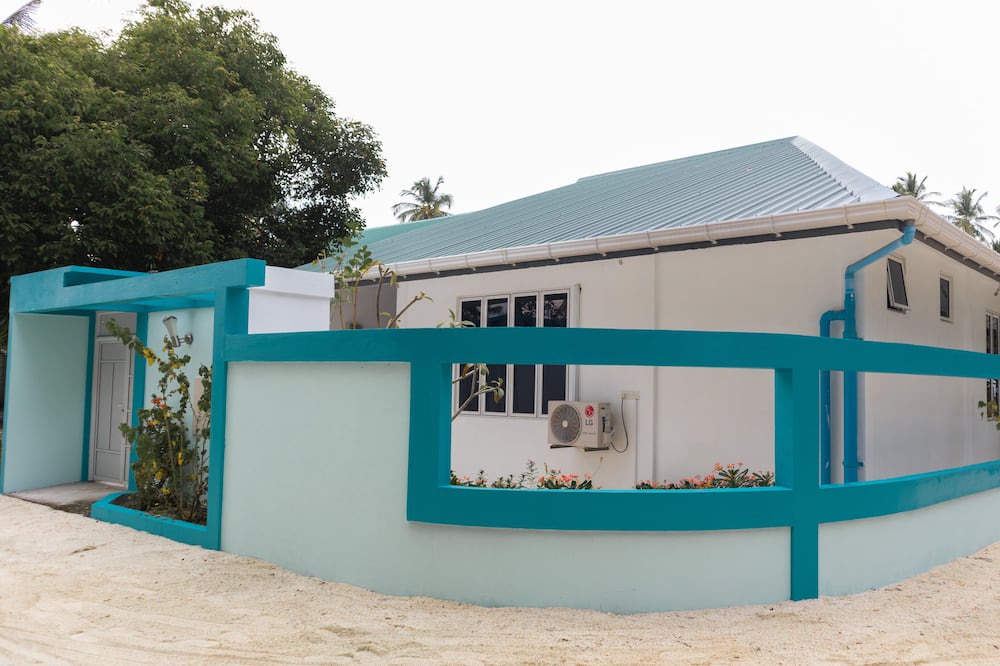 Magoodhoo House | Palm Rest Maldives