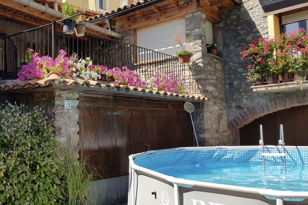 Les Iglesies House | Holiday Home 'Teule 1' with Mountain View, Shared Pool and Wi-Fi