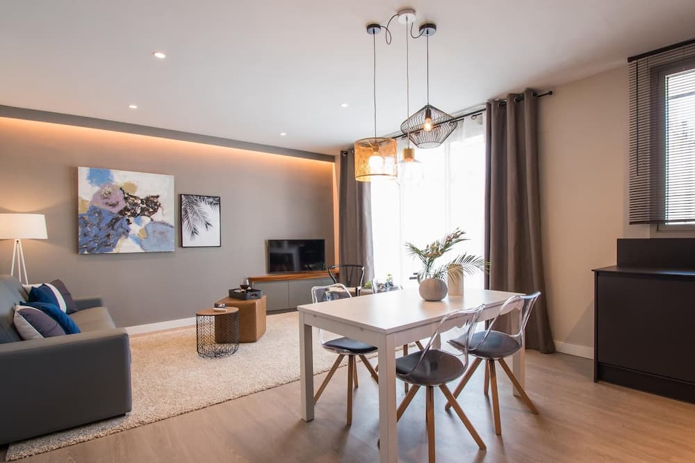 Sitges Apartment | Sitges Spaces Seaside Beach Flat- 4 Bedroom/2Bathroom/Terrace- Sleeps up to 8