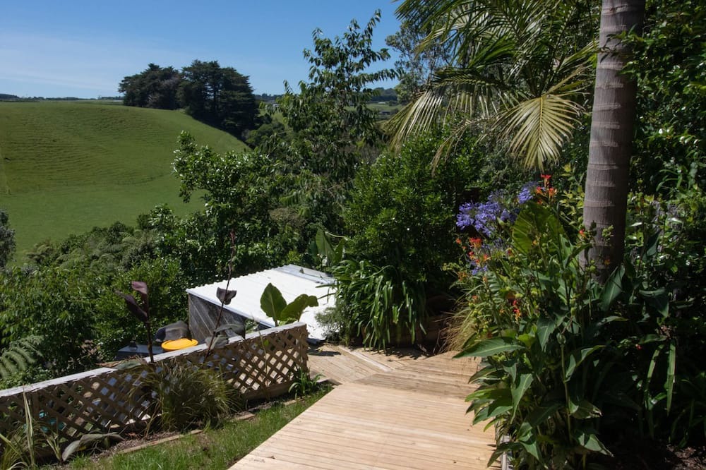 Oakura Villa | BUTLERS LANE THE RETREAT