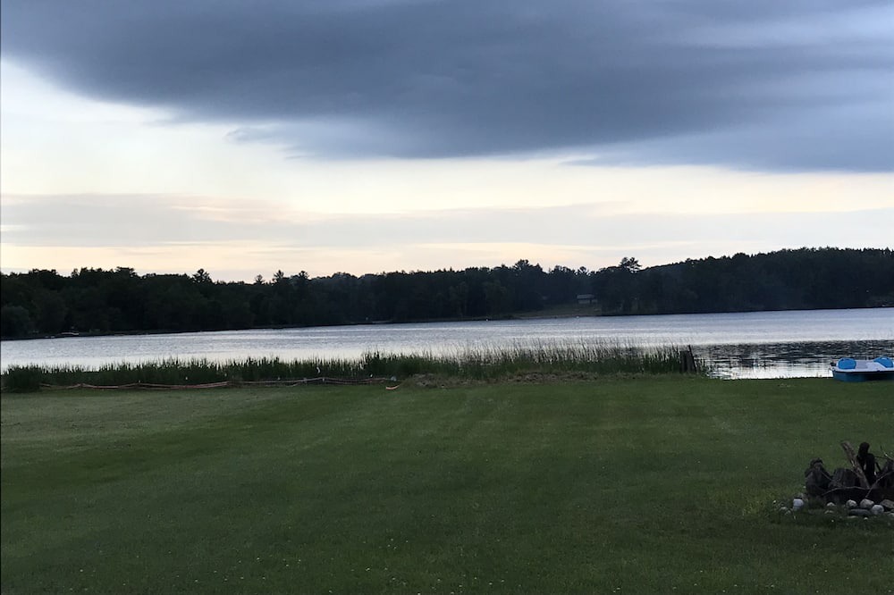 Loretto House | LAKE HOUSE LOCATED ON LAKE MARY