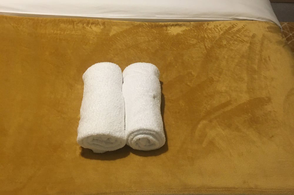 Hatfield Apartment | ENTIRE 2BED APARTMENT HATFIELD 5 MINUTES FROM THE STATION