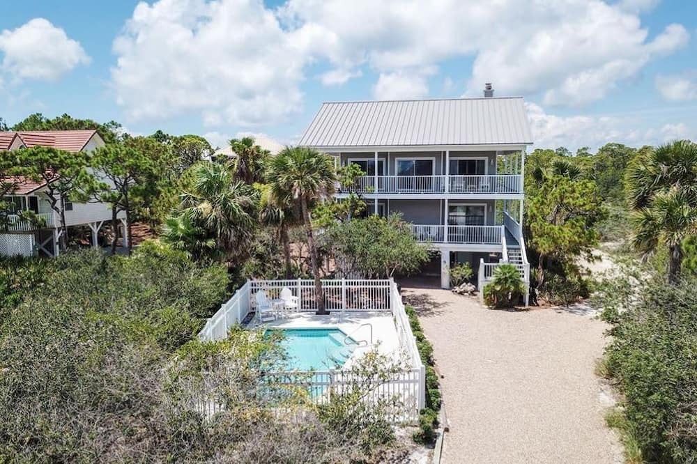 Treasure Beach Village House | Private Pool, 3 bed/2.5 bath, SGI Plantation, Pet Friendly