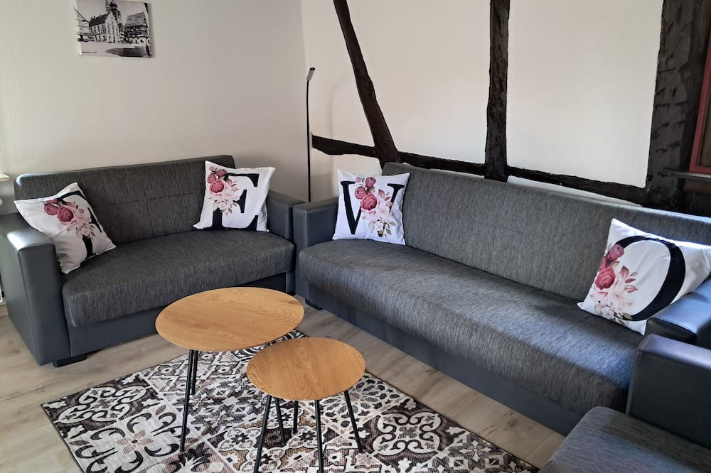 Alsfeld Apartment | Apartment "Altstadtblick" - centrally located in the half-timbered town.