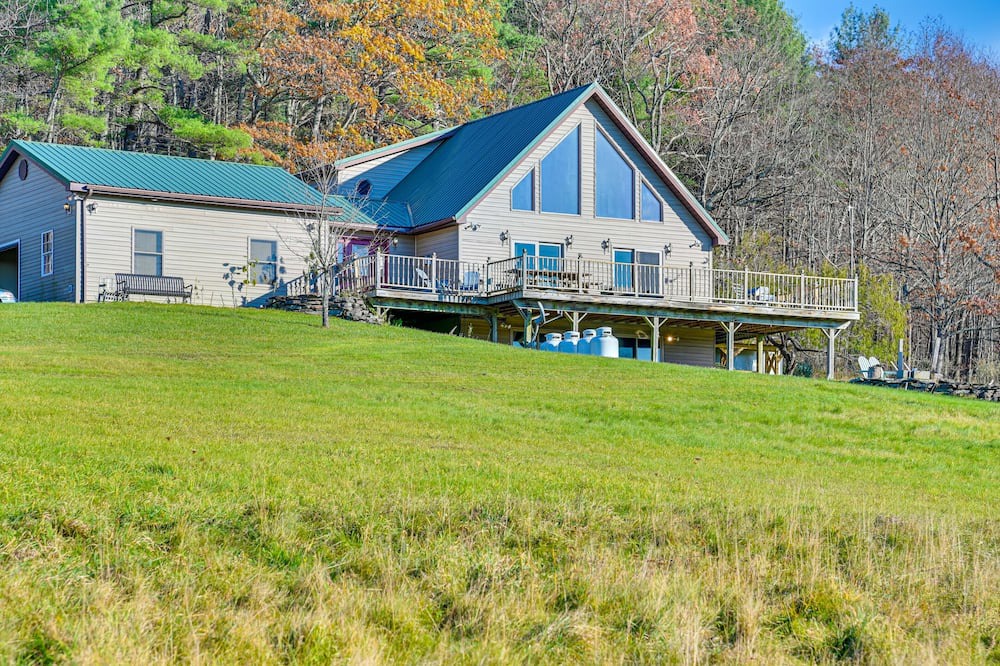 Oak Hill House | Charming New York Chalet w/ Hot Tub & Game Room!