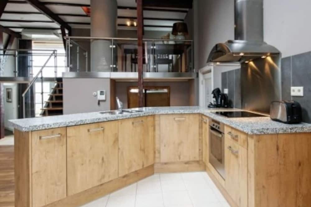 Museum Quarter Apartment | 200m2 OF SPLENDOUR &JOY-3BR LEIDSEPLEIN PENTHOUSE