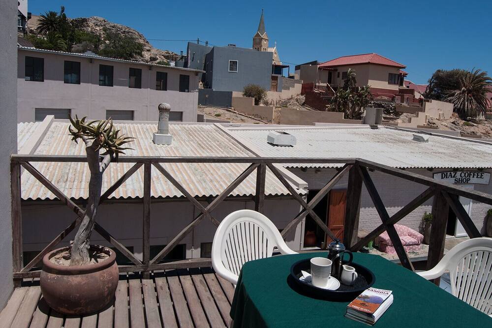 Luderitz Apartment | Self Catering Apartment in Historic Building