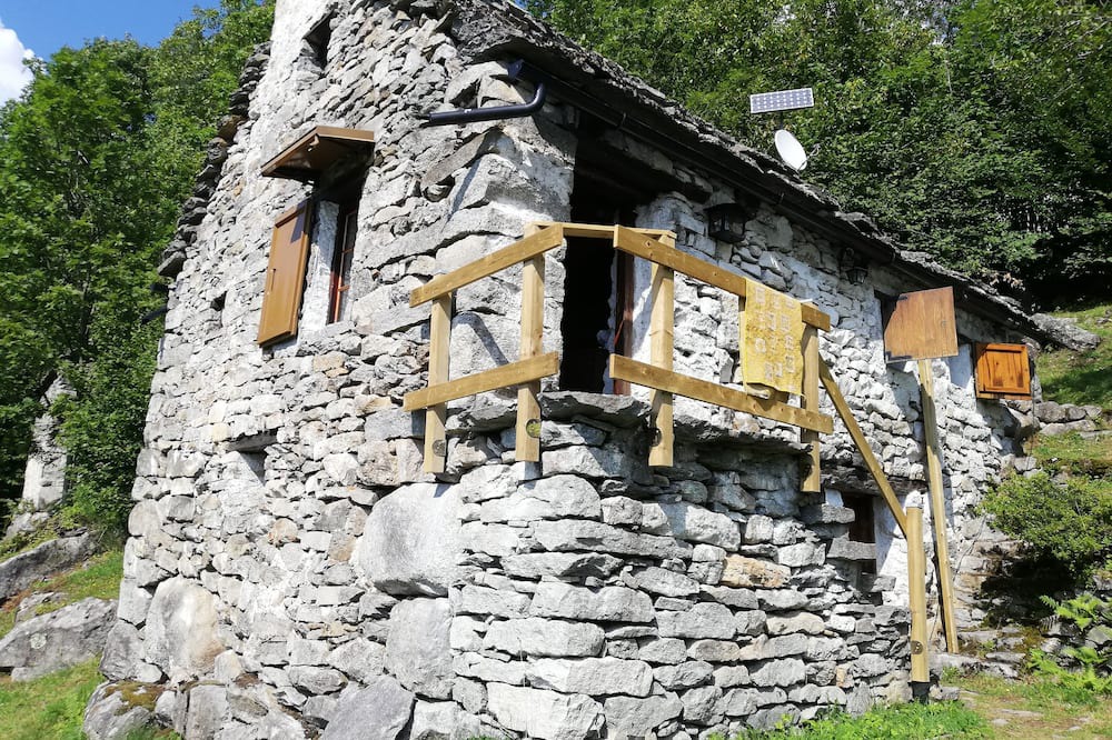 Crodo Cabin | The ancient Casera dei Walser - C. I.R. 10302600001