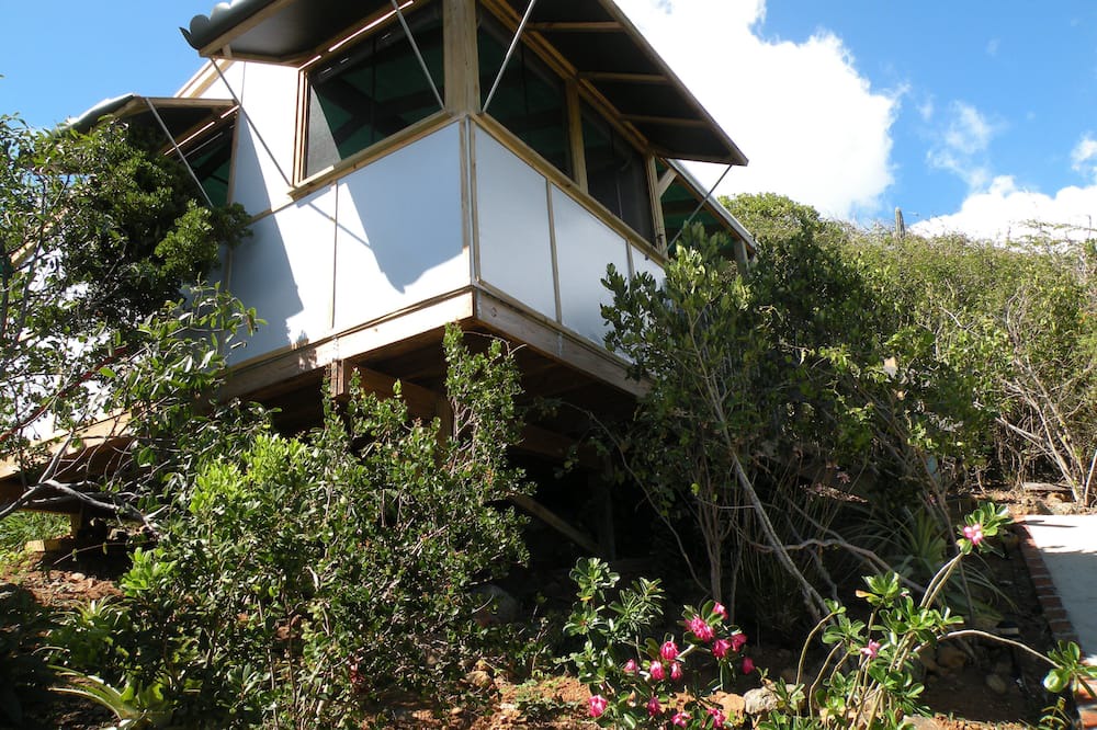 Estate Western Water Island RV Rental | Eco-Cottage W/ Ocean View Terrace. Starting at $149/Night
