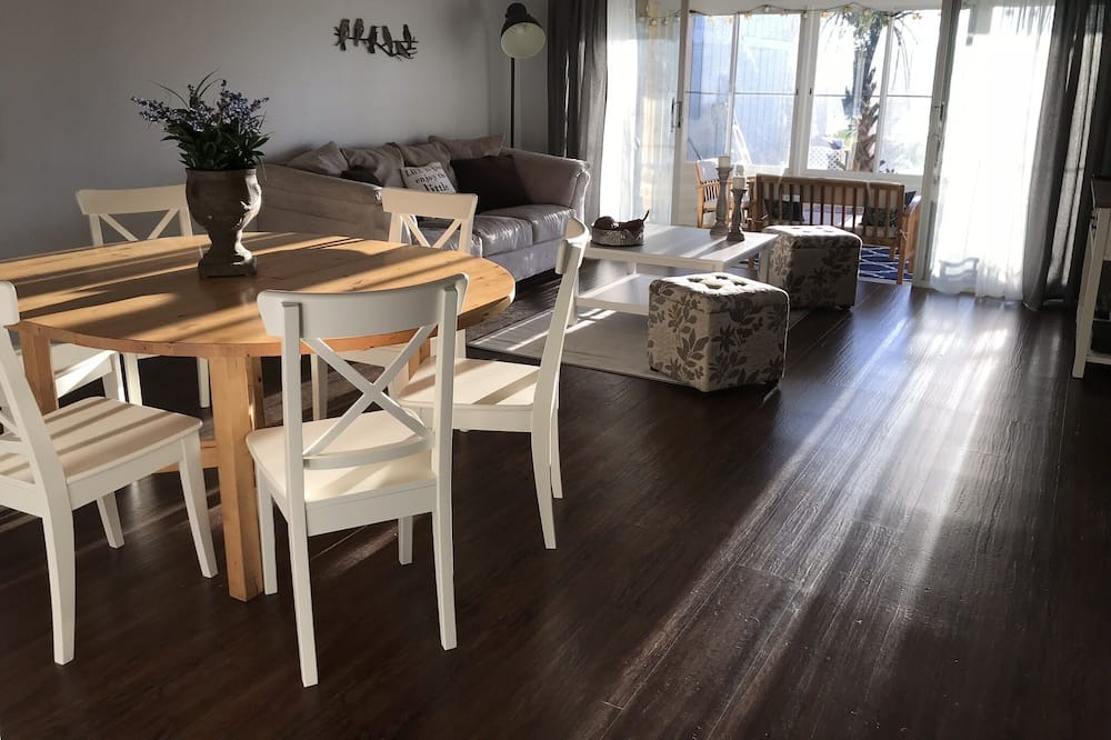 Plymouth Villa | New listing! Gorgeous Errol Estates Villa 35+ min Drive to Disney & Universal
