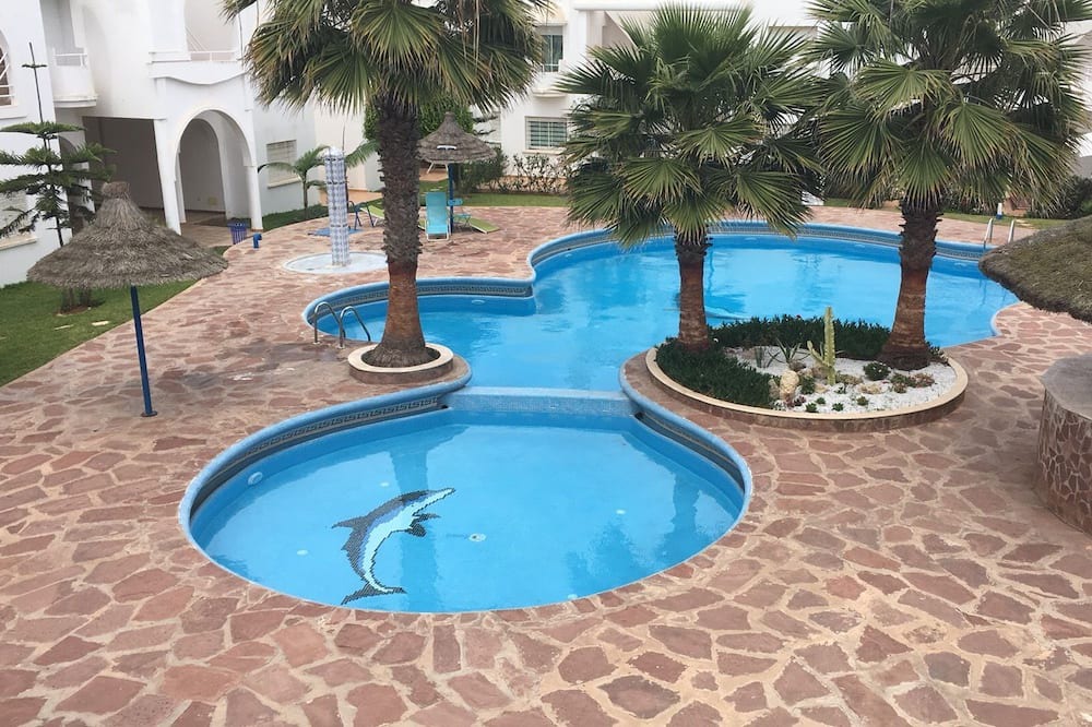 Sidi Bouzid House | Superb duplex completely renovated in a charming guarded residence