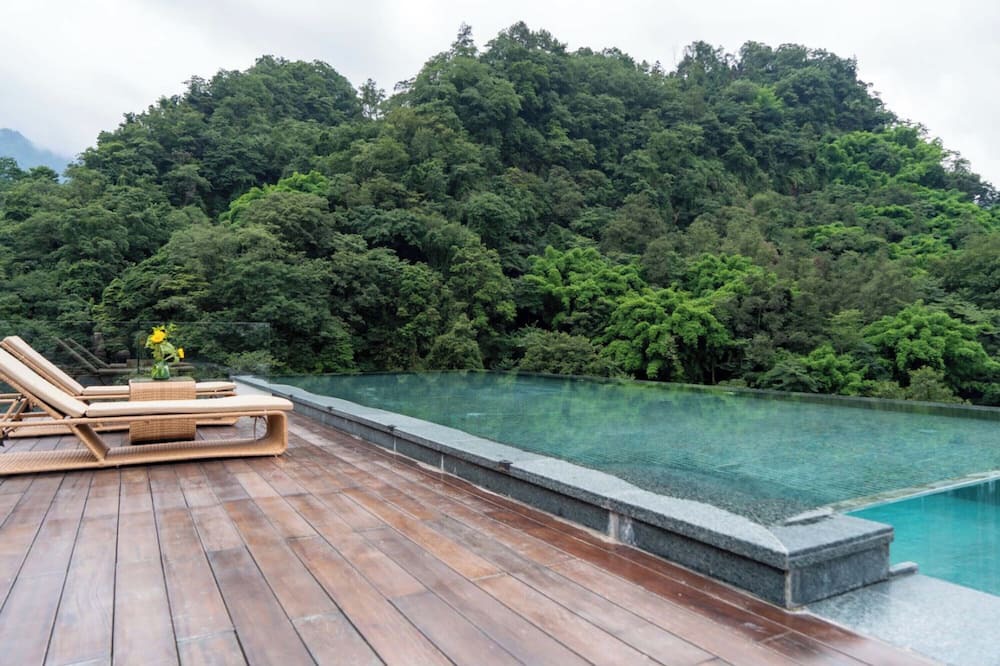 Emeishan Hotel | Emei Mountain Yi Qing Yin Resort Hotel