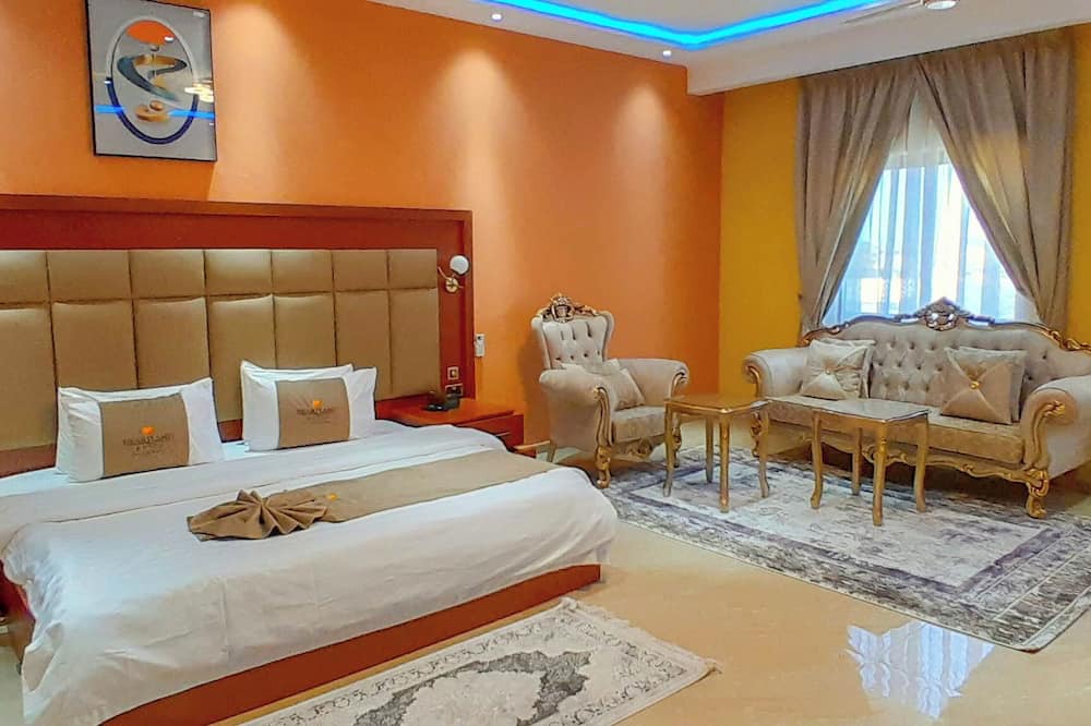 Ada Hotel | Heartland Hotel