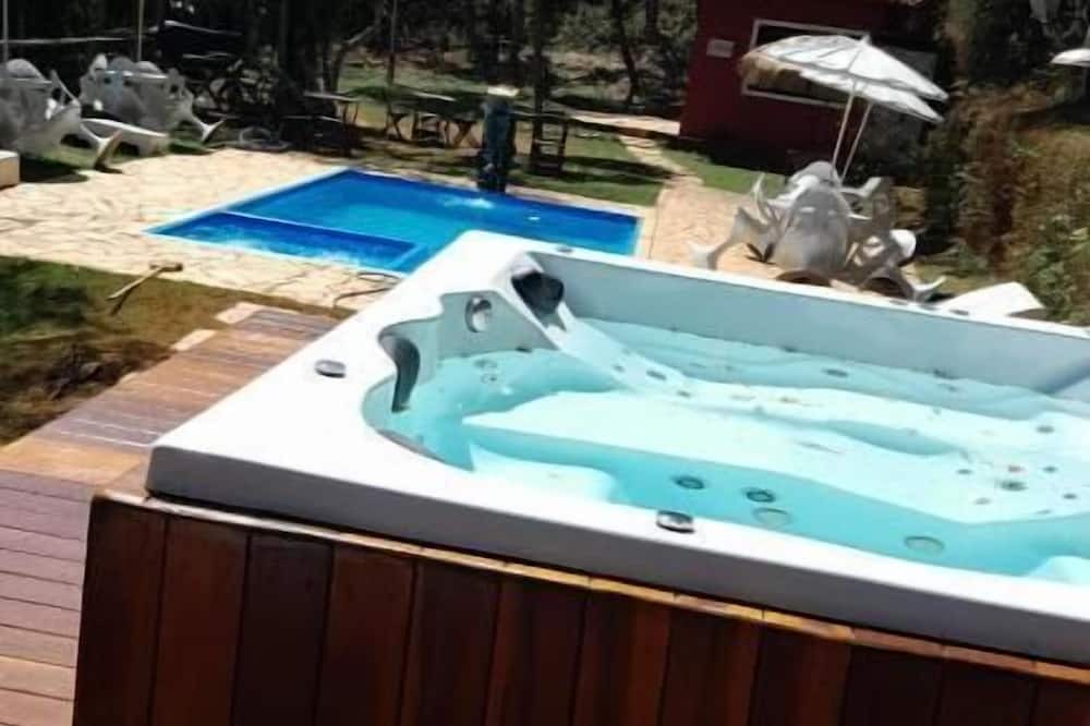 Sao Sebastiao das Aguas Claras Hotel | Pousada Canto da Lua - Macacos