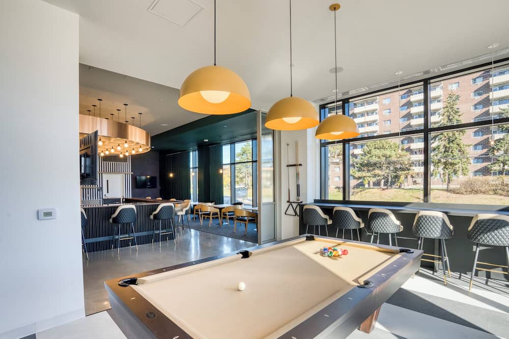Industrial Park Apartment | Fully-furnished Bachelor/Studio near Cyrville LRT Train Station in Ottawa